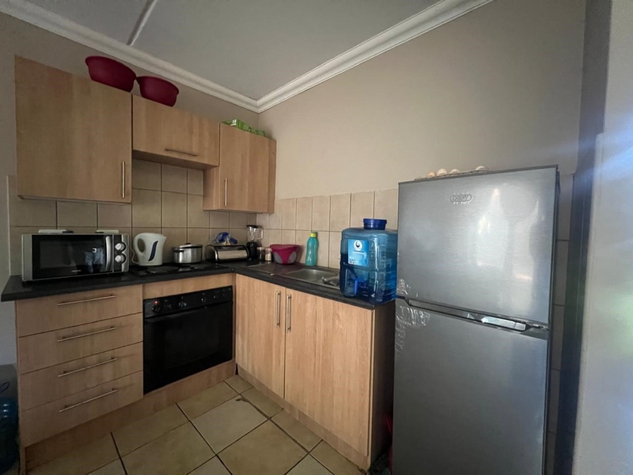 1 Bedroom Property for Sale in Geelhoutpark North West